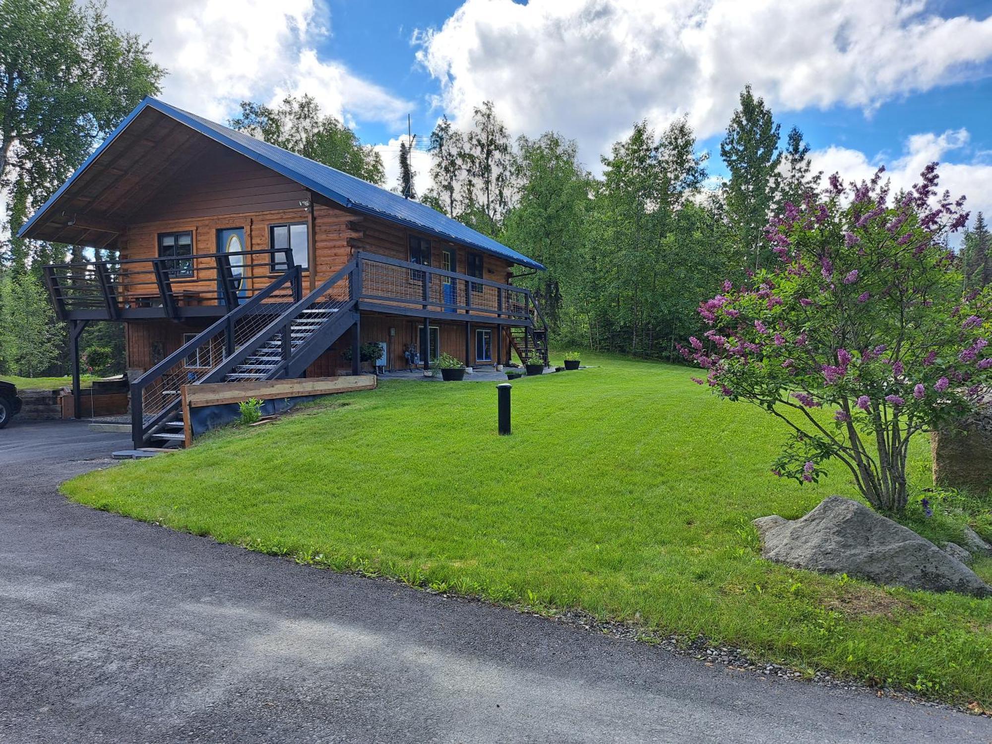 Southern Bluff Bed & Breakfast Солдотна Экстерьер фото
