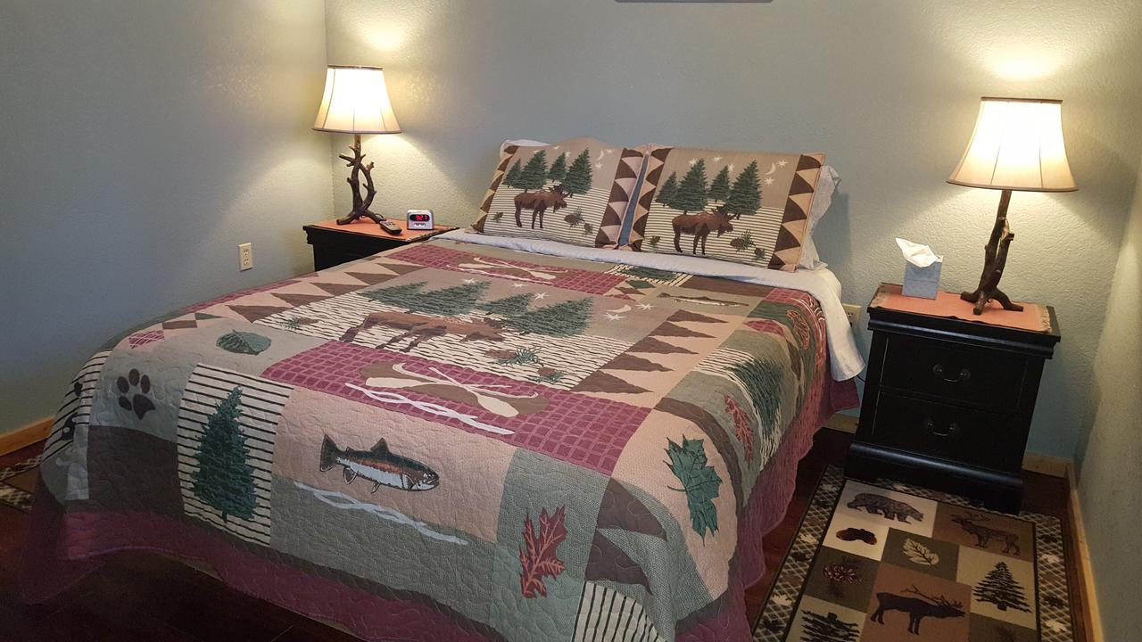 Southern Bluff Bed & Breakfast Солдотна Экстерьер фото